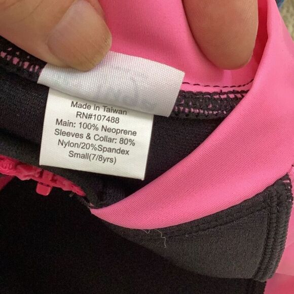 NWT Tuga Sun Swim Protection UPF 50+ Neoprene Wetsuit Girls 7/8 years - Picture 7 of 11